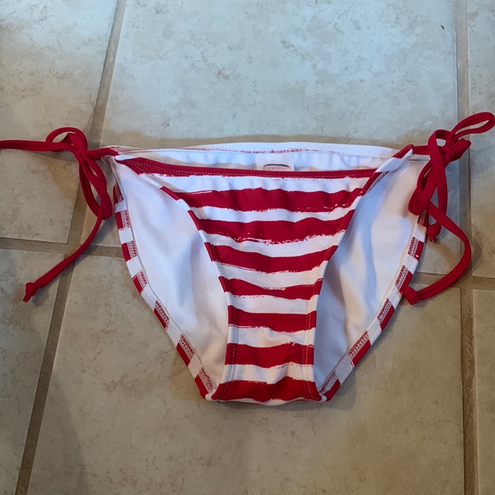 striped bikini bottoms